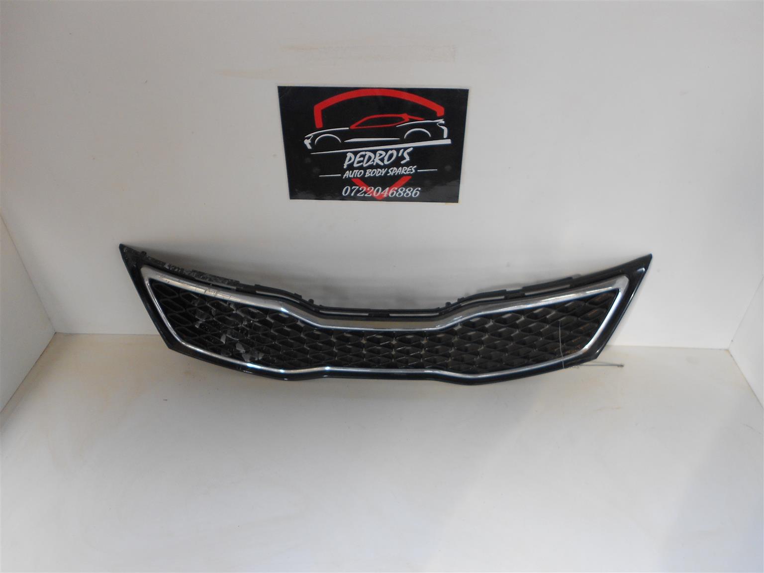 KIA Optima main grill