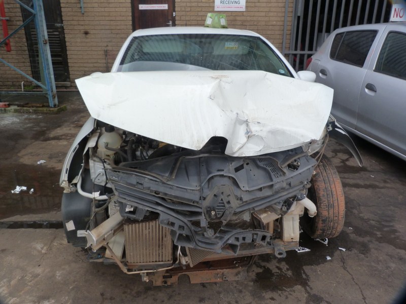 Renault Clio IV 900T Authentique Manual White - 2018 SPARESBOYZ STRIPPING FOR SP - Private Seller Renault Clio IV 900T Authentique Manual White - 2018 SPARESBOYZ STRIPPING FOR SP - Private Seller