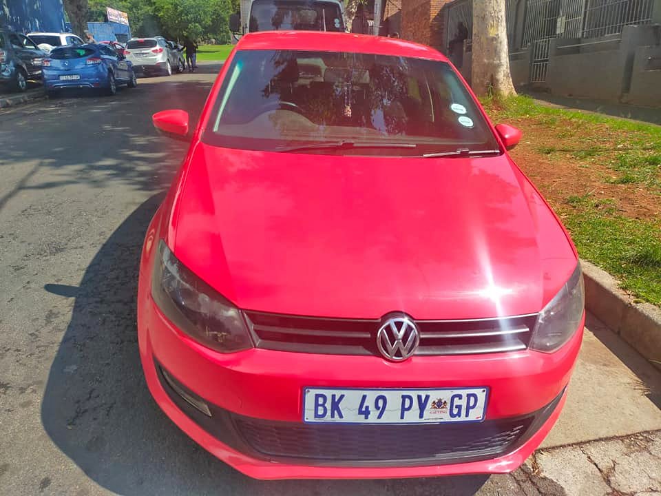 VW polo 6 hatchback 1.4 Red 2012 for sale