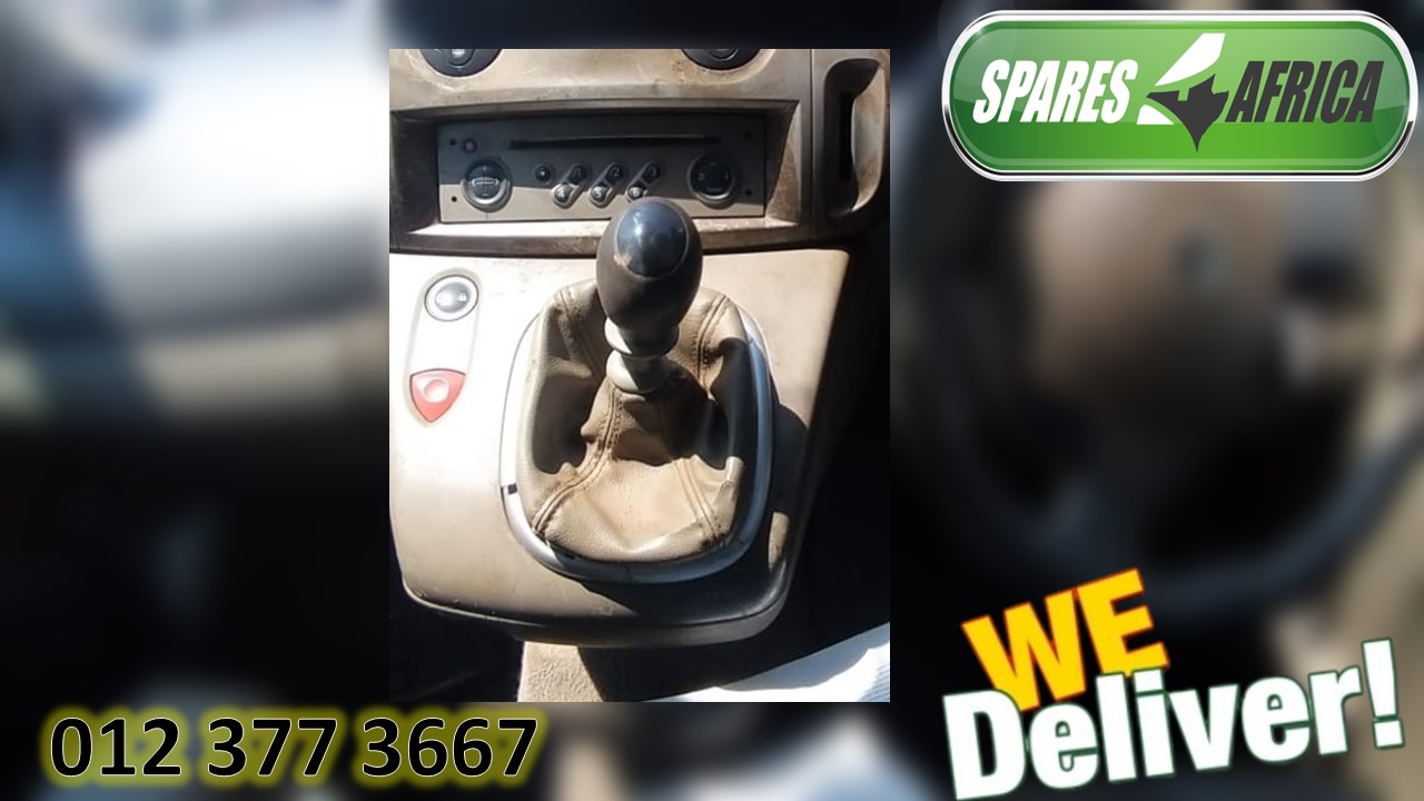 Renault Scenic 2 2004 Manual Transmission For Sale - Private Seller Renault Scenic 2 2004 Manual Transmission For Sale - Private Seller