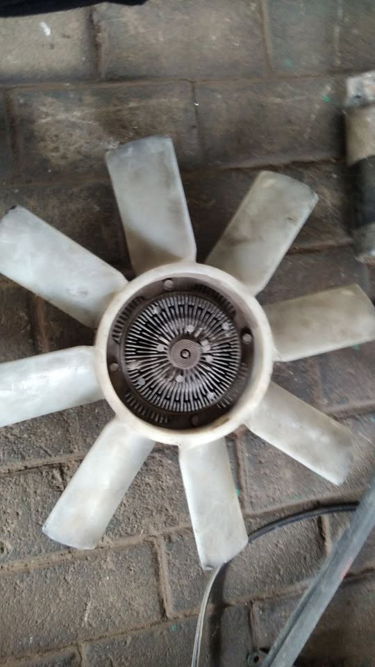 NISSAN SANI VG30/VG33 FAN FOR SALE - Private Seller NISSAN SANI VG30/VG33 FAN FOR SALE - Private Seller