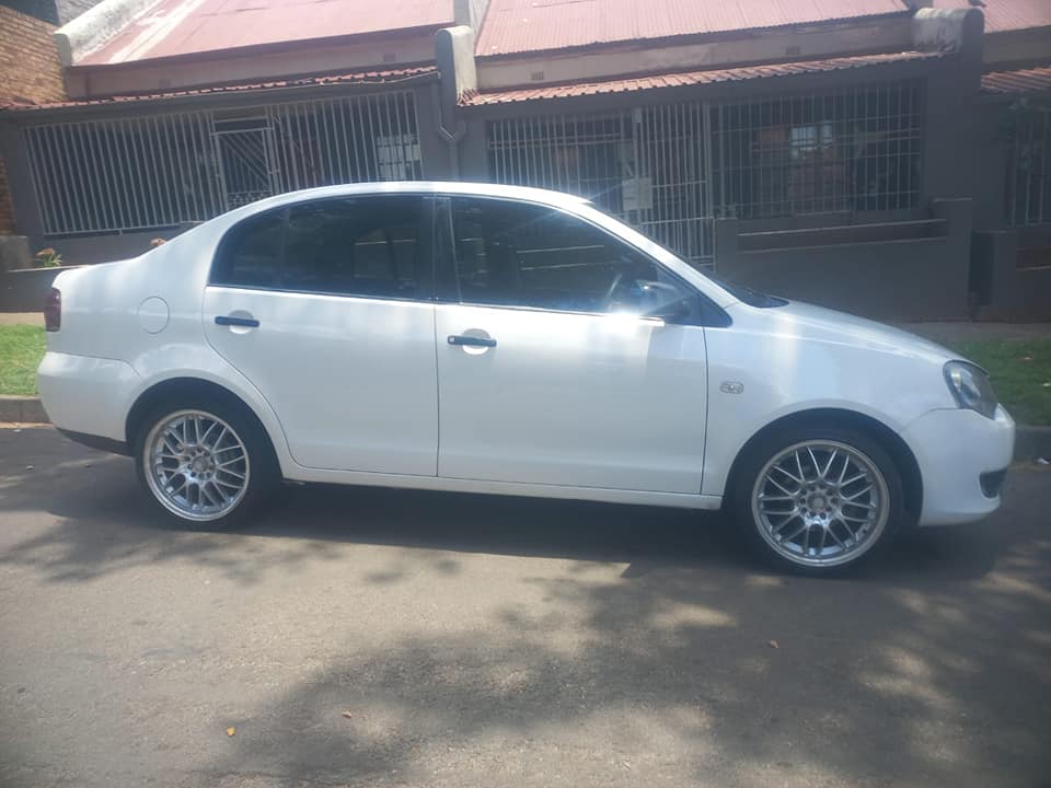 2013 VW POLO VIVO SEDAN 1.4 PETROL, MANUAL, WHITE COLOR, MILEAGE 95000KMS