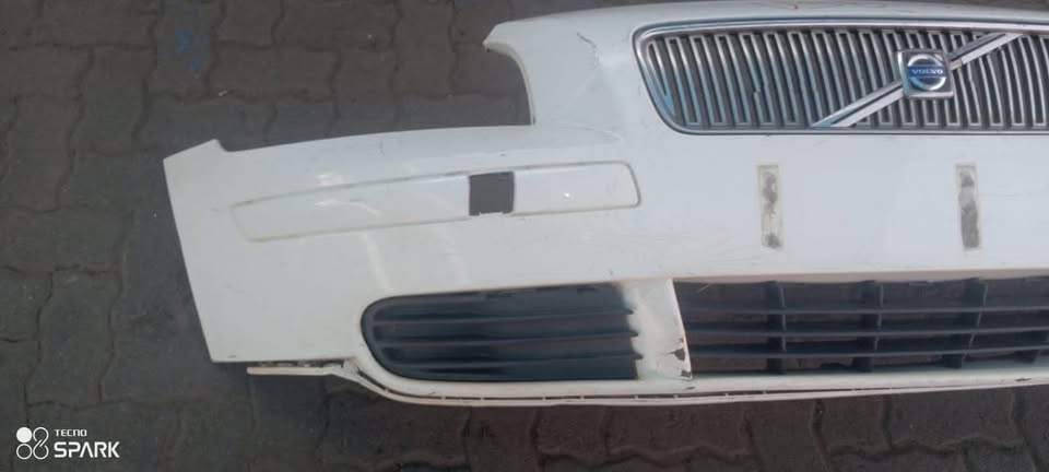 VOLVO V50 2005 FRONT BUMPER FOR SALE - Private Seller VOLVO V50 2005 FRONT BUMPER FOR SALE - Private Seller