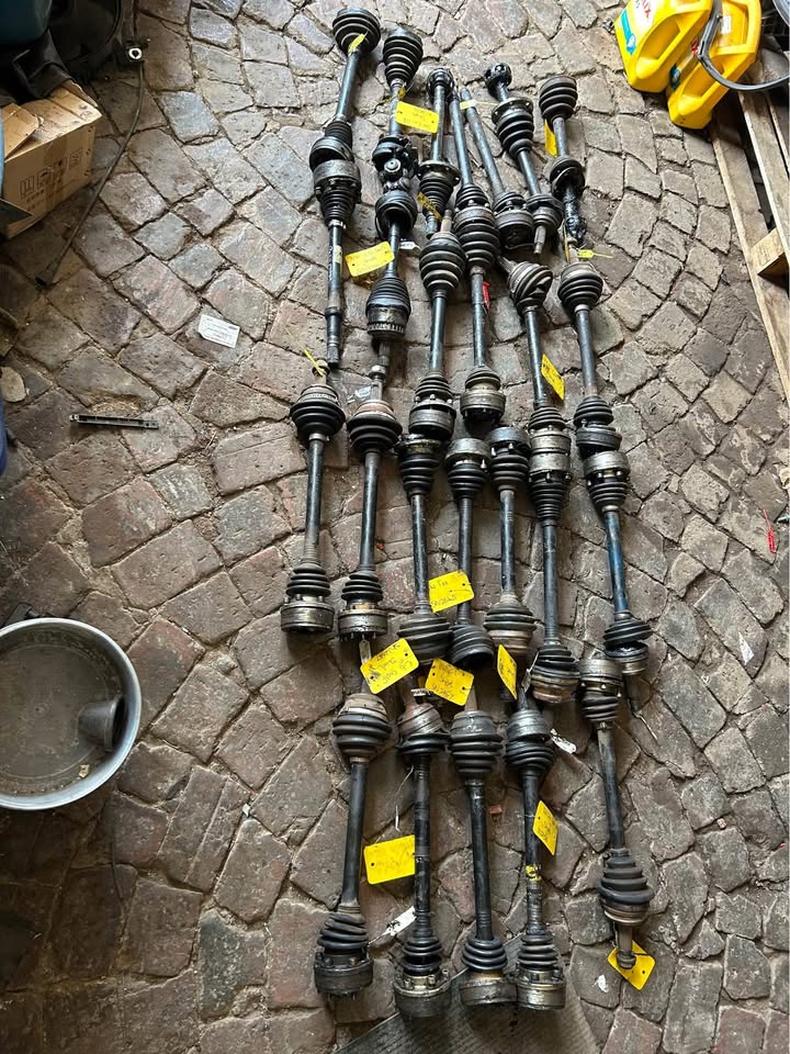 VW Golf MK 1/Polo Playa/Classic/Fox/Caddy Left CV Shafts For Sale - Private Seller VW Golf MK 1/Polo Playa/Classic/Fox/Caddy Left CV Shafts For Sale - Private Seller