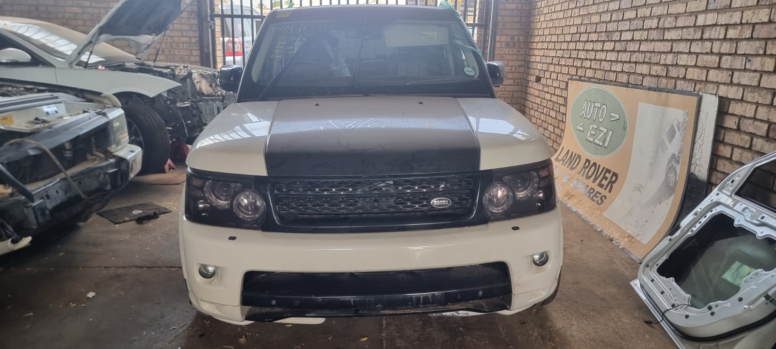 2010 Range Rover Sport 5.0l S/C V8 Stripping for Spares
