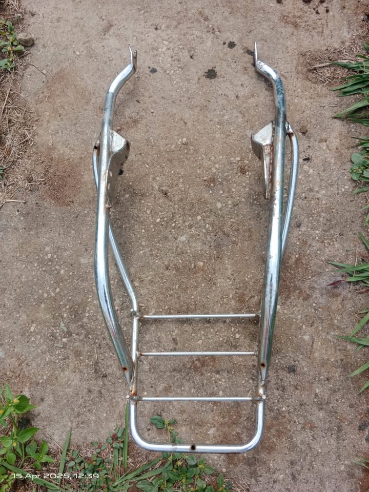 Ax 100 bike parts - Private Seller