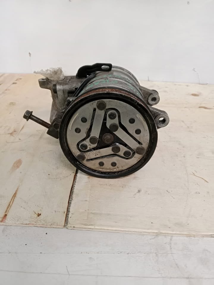 KIA Picanto 1.1L Aircon Pump - Private Seller KIA Picanto 1.1L Aircon Pump - Private Seller