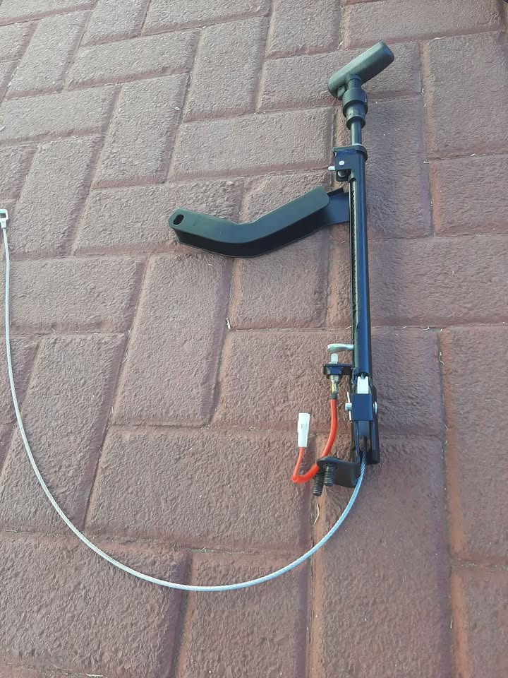 ISUZU HANDS BRAKE LEVER, 1990 TO 2003 MODEL. BRAND NEW. FOR VARIOUS OTHER CARS TOO - Private Seller