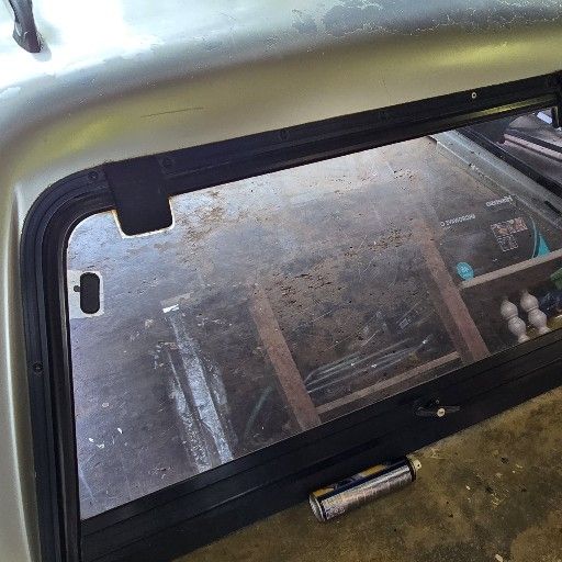 Canopy for Toyota Hilux D4D 2012-2015 - Private Seller Canopy for Toyota Hilux D4D 2012-2015 - Private Seller
