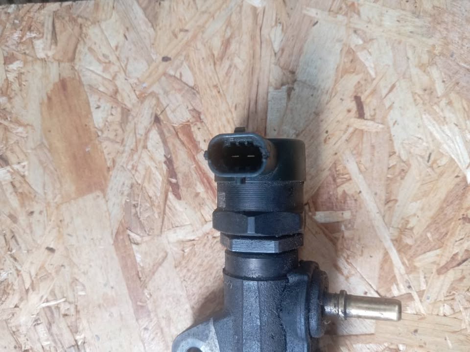 Nissan M9R Injector Rail For Sale Call or WhatsApp - Private Seller Nissan M9R Injector Rail For Sale Call or WhatsApp - Private Seller