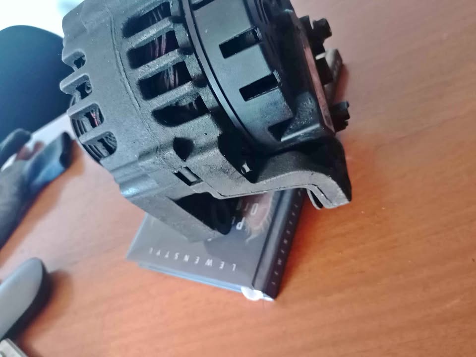 14 volt Alternator Renault