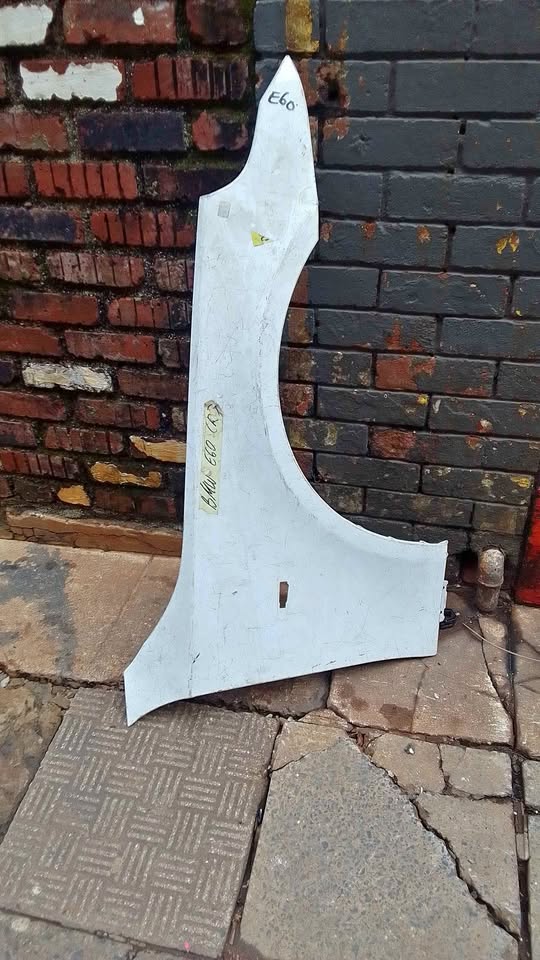 BMW E60 fender - Private Seller BMW E60 fender - Private Seller