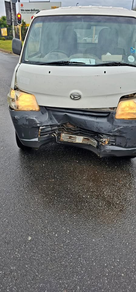 Daihatsu gran max stripping for spares Daihatsu gran max stripping for spares