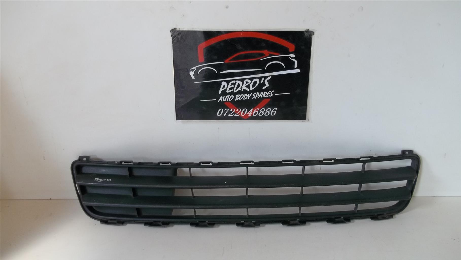 Suzuki Swift '07-'11 front bumper lower grille - Private Seller Suzuki Swift '07-'11 front bumper lower grille - Private Seller
