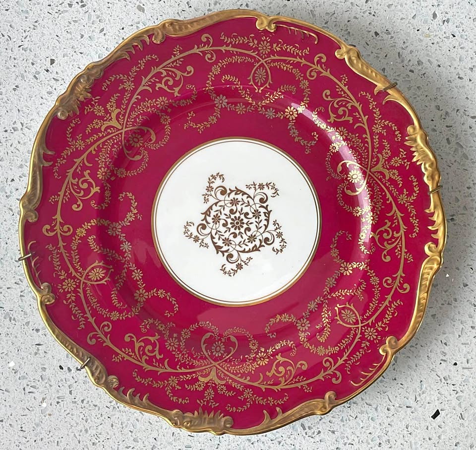 Rare Coalport Cairo Maroon Red & Gold 10 1/2" Plate with Scalloped G Rare Coalport Cairo Maroon Red & Gold 10 1/2" Plate with Scalloped G