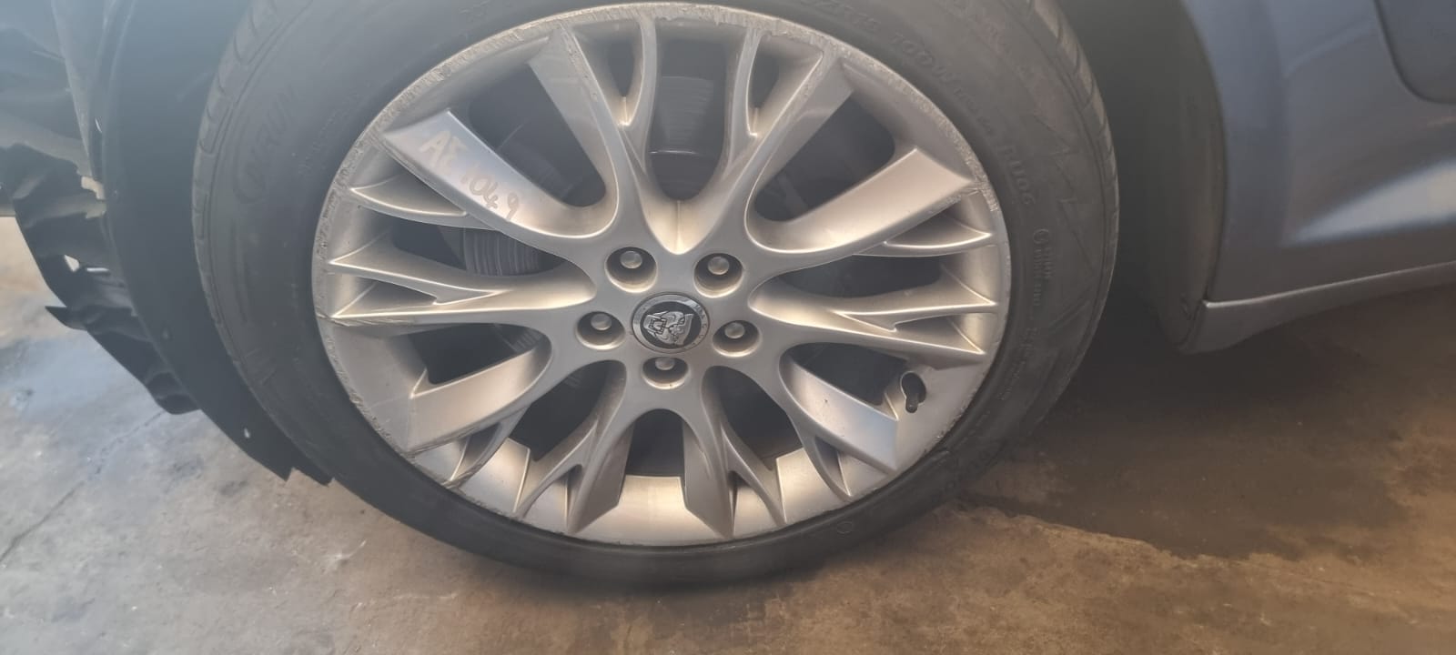 2013 Jaguar XF 2.0l Si4 Rim set for sale 2013 Jaguar XF 2.0l Si4 Rim set for sale