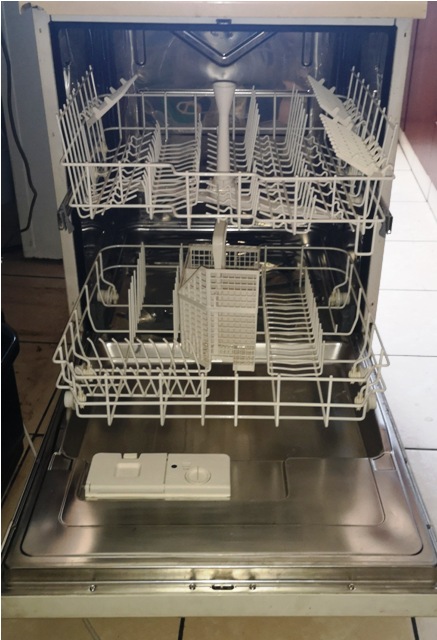 AEG Dishwasher