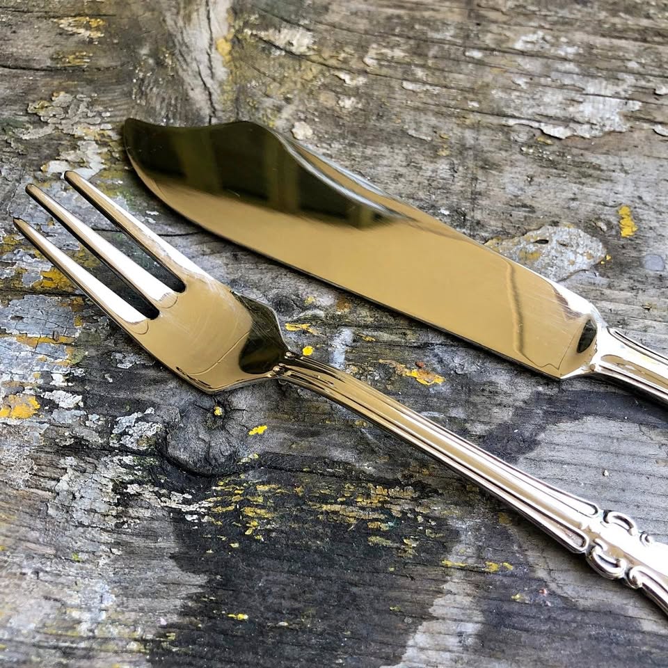 Vintage Silver-Plated Fish Knife & Fork Set – Timeless Dining Elegance