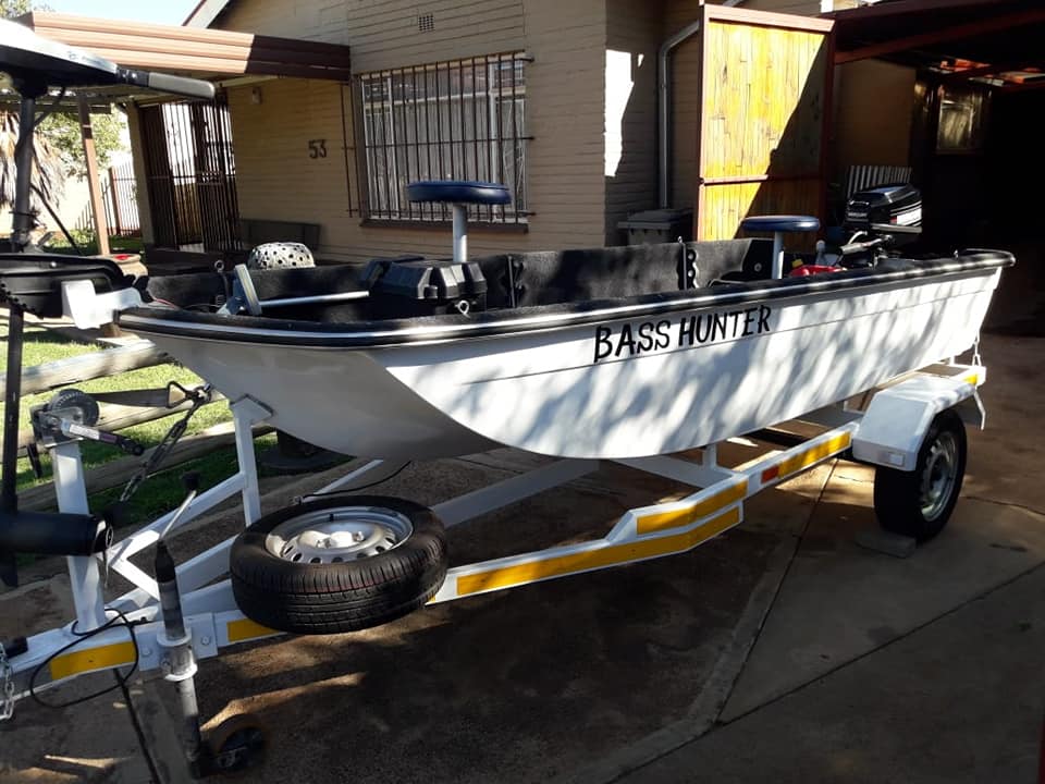 Bass boat & trailer for sale Junk Mail