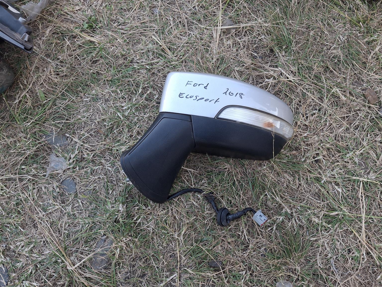 Ford Ecosport side mirror - Private Seller