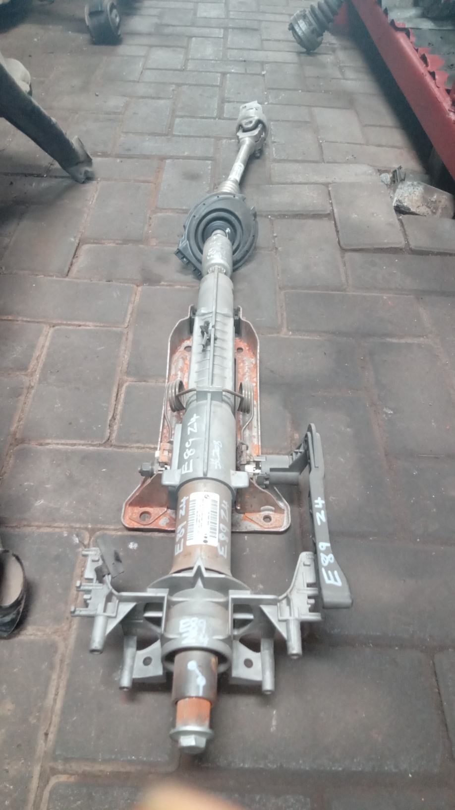 E89 z4 steering column - Private Seller
