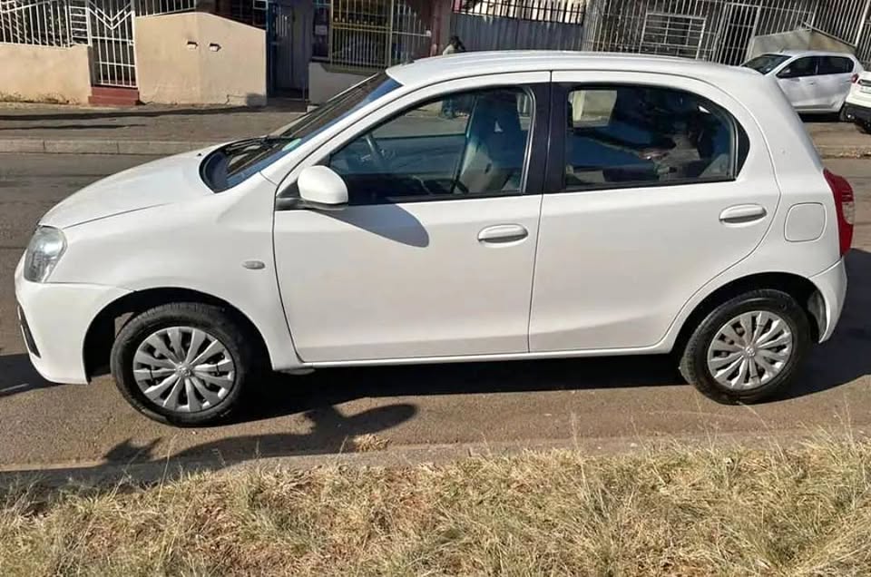 2019 TOYOTA ETIOS HATCHBACK 1.5 MANUAL TRANSMISSION IN EXCELLENT CONDITION