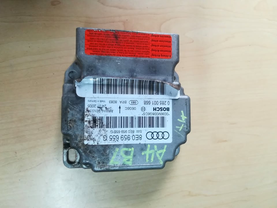 AUDI A4 B7 AIRBAG CONTROL MODULE - Private Seller AUDI A4 B7 AIRBAG CONTROL MODULE - Private Seller
