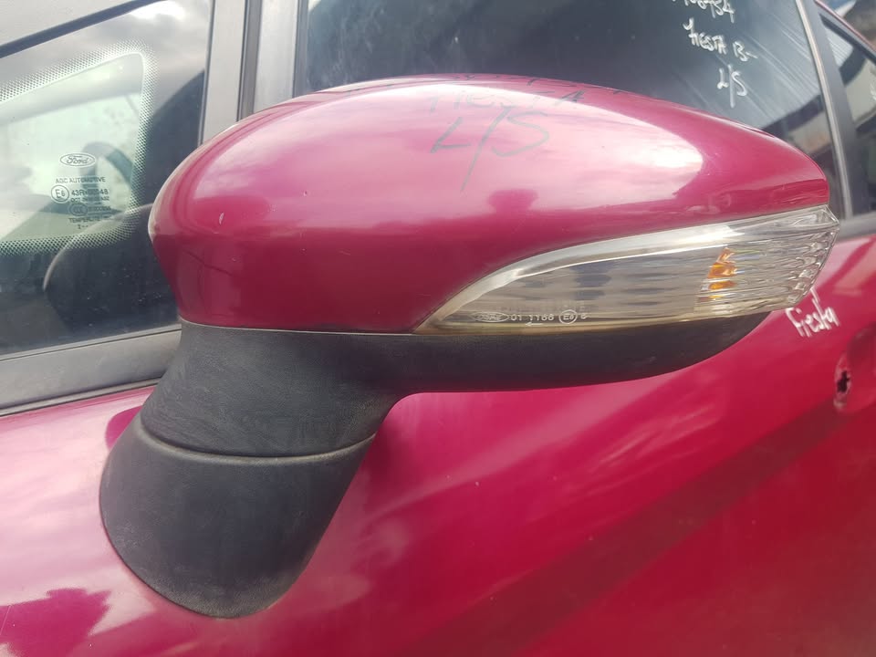 Side Mirrors ford fiesta 2015 - Private Seller