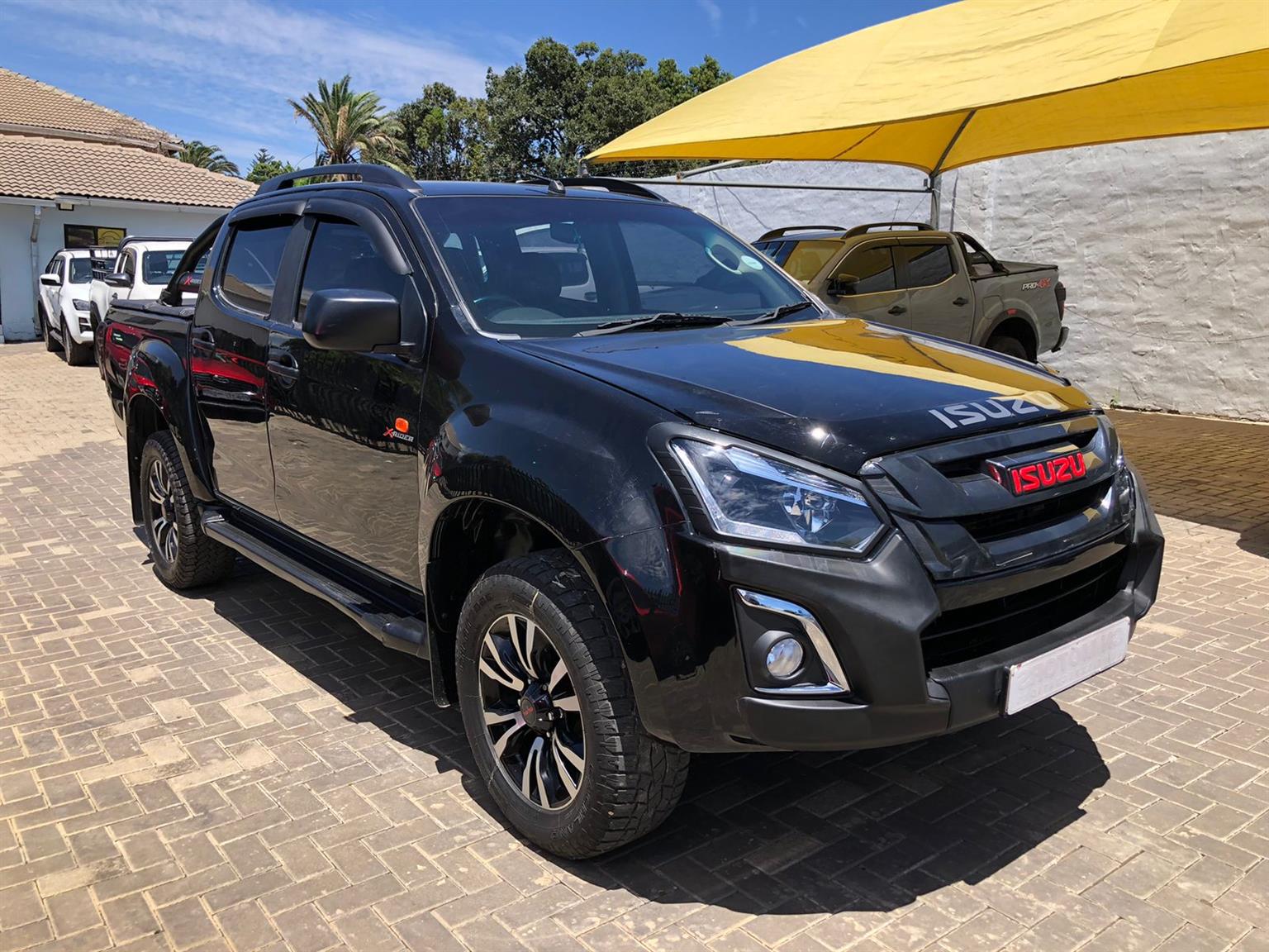 Used 2021 Isuzu KB 250D-Teq double cab X-Rider Black - Private Seller Used 2021 Isuzu KB 250D-Teq double cab X-Rider Black - Private Seller