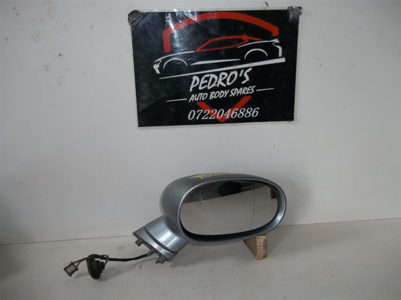 Chrysler Crossfire right mirror (Electric) - Private Seller Chrysler Crossfire right mirror (Electric) - Private Seller
