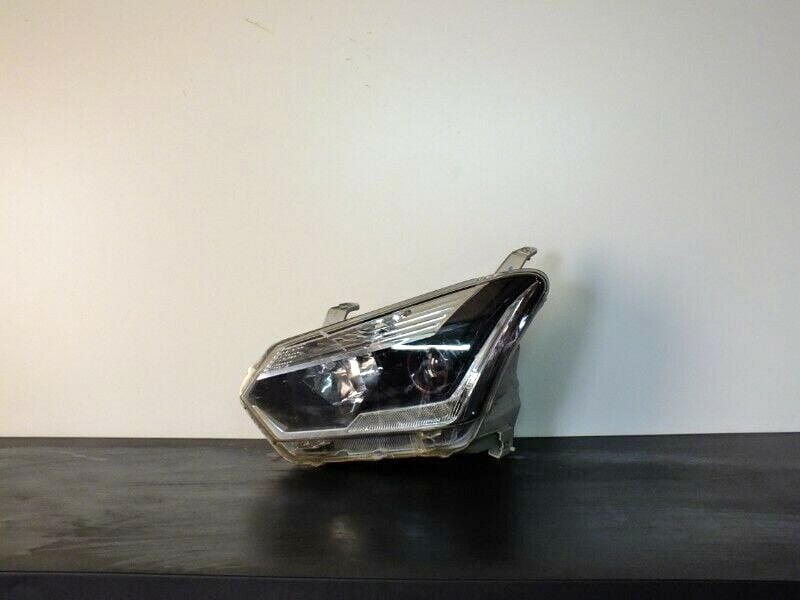 Isuzu D-max Right HEADLIGHT 2017-2020 Isuzu D-max Right HEADLIGHT 2017-2020