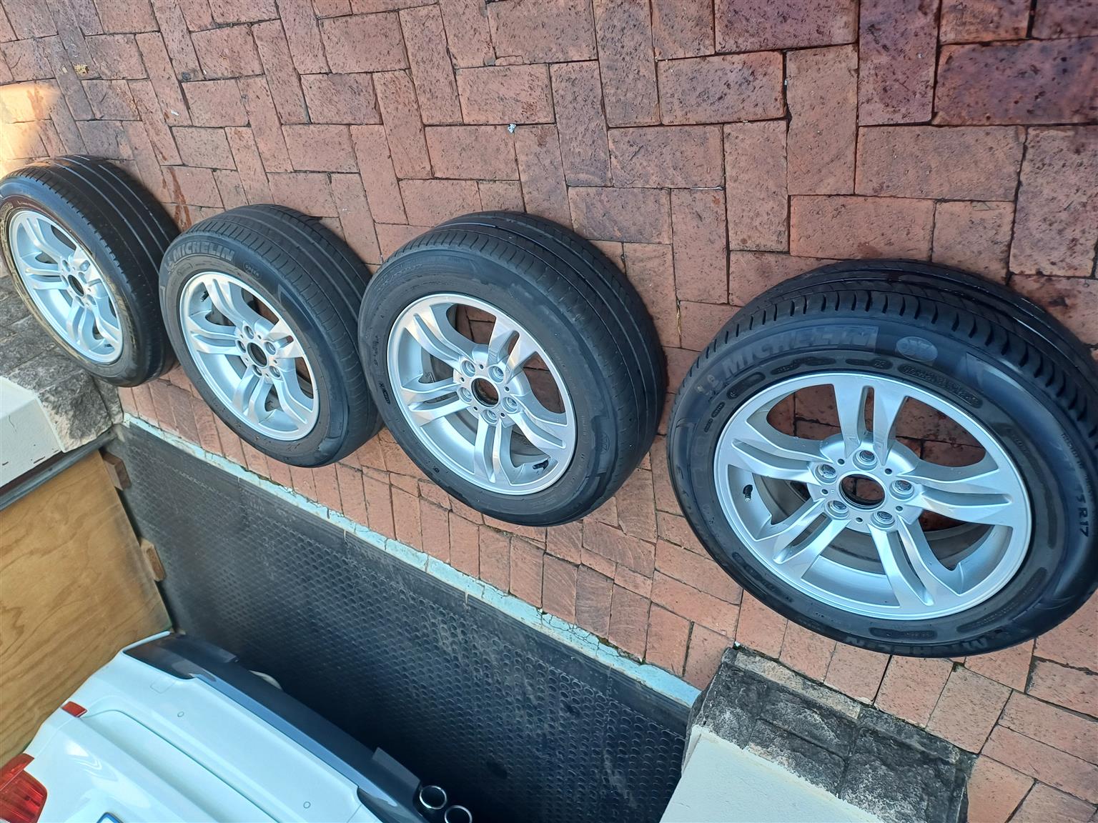 BMW OEM Alloy Wheel Rim 17" Double Spoke Style 112 - Private Seller BMW OEM Alloy Wheel Rim 17" Double Spoke Style 112 - Private Seller
