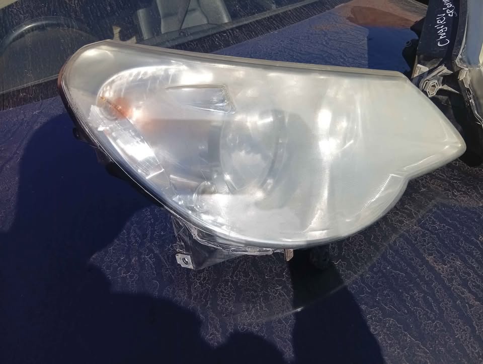 Chrysler Sebring left and right headlight for sale