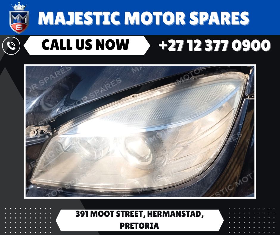 Mercedes-Benz C63 AMG W204 Headlights for Sale (Used – Left & Right Available) - Private Seller Mercedes-Benz C63 AMG W204 Headlights for Sale (Used – Left & Right Available) - Private Seller