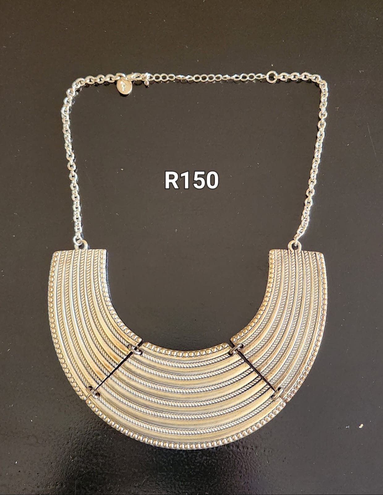 Elegant Neck Accessories, Earings, & Wrist Accessories.