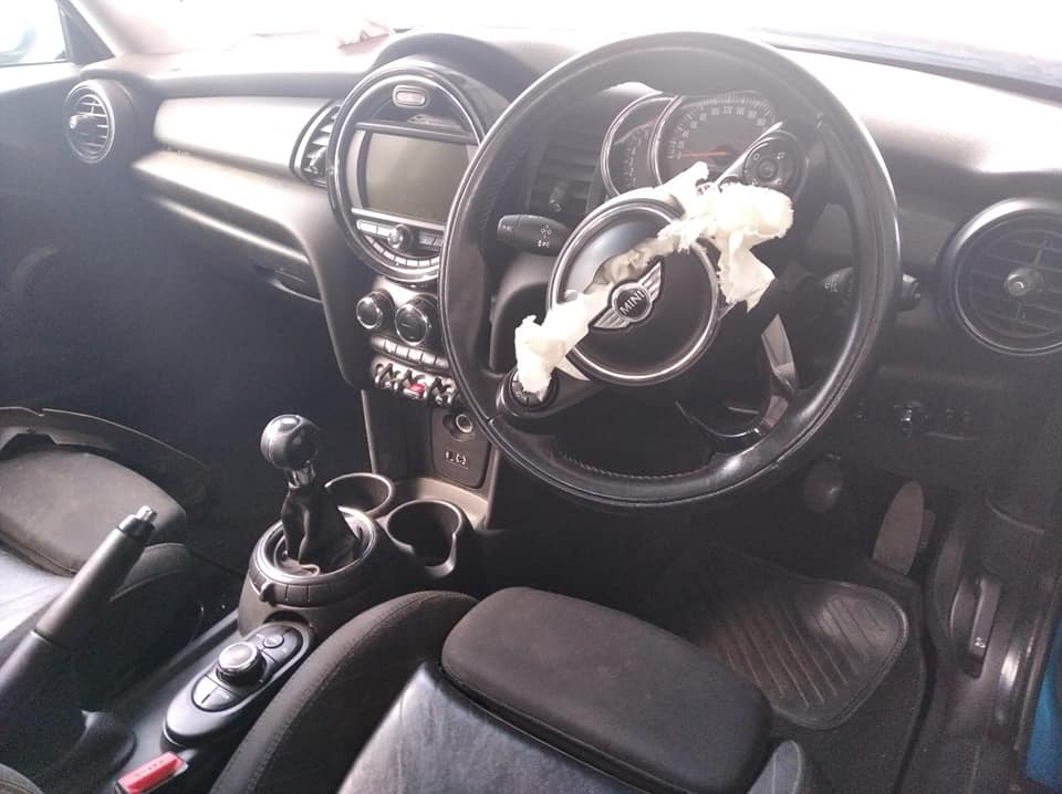 2015 MINI Cooper 1.6 engine starts - Private Seller