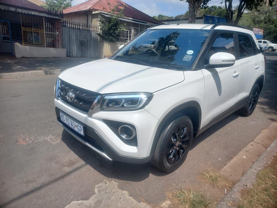 2022 TOYOTA URBAN CRUISER SUV 1.5 PETROL, AUTOMATIC, WHITE COLOR, MILEAGE 68000KMS,