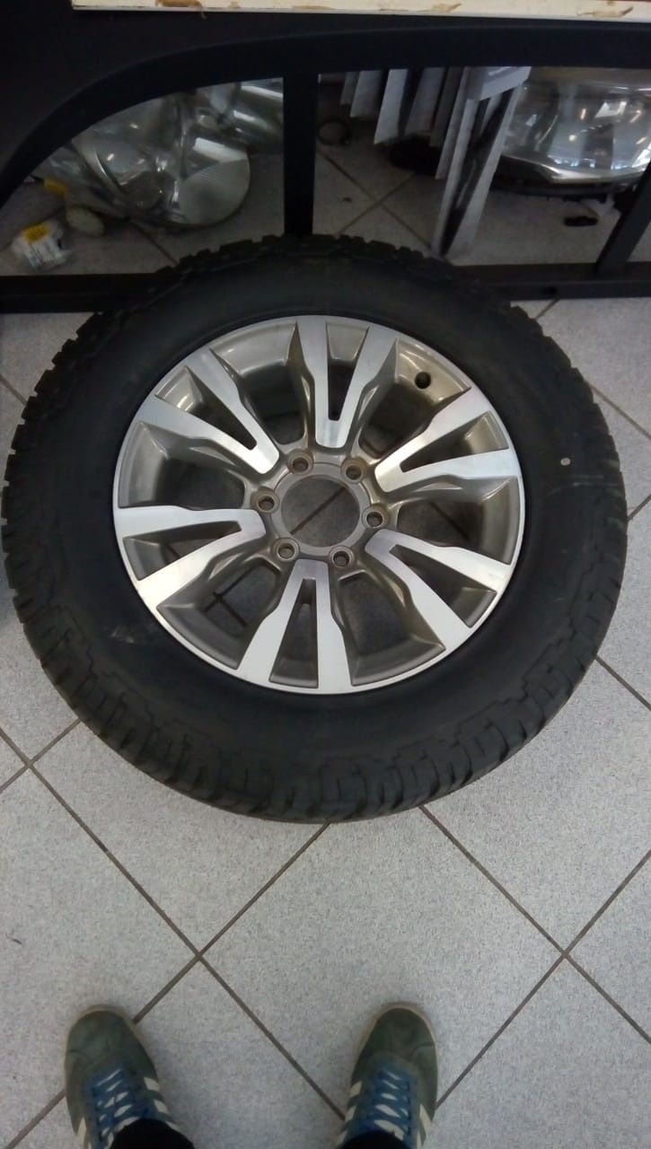 18" Isuzu D-Max/KB original mag with used 255/60/18 tyre to use for spare - Private Seller 18" Isuzu D-Max/KB original mag with used 255/60/18 tyre to use for spare - Private Seller