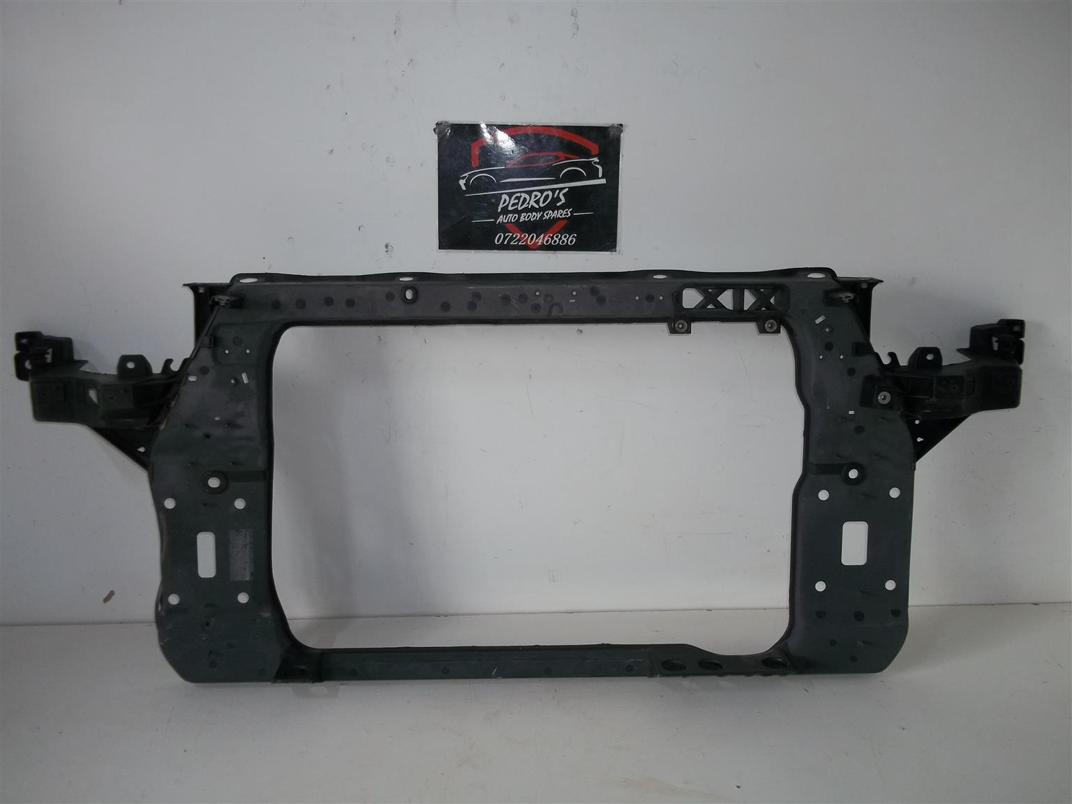 Hyundai IX35 radiator support cradle - Private Seller Hyundai IX35 radiator support cradle - Private Seller