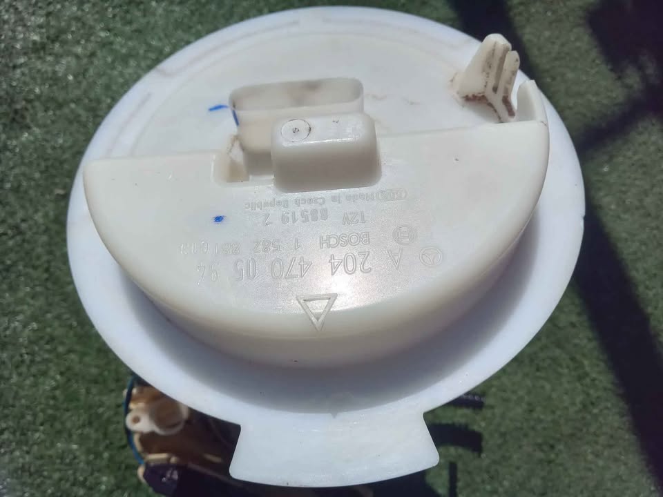 MERCEDES BENZ IN TANK LOW PRESSURE FUEL PUMP FITS 320/350 3.0L V6 DIESEL OM642 ENGINE A