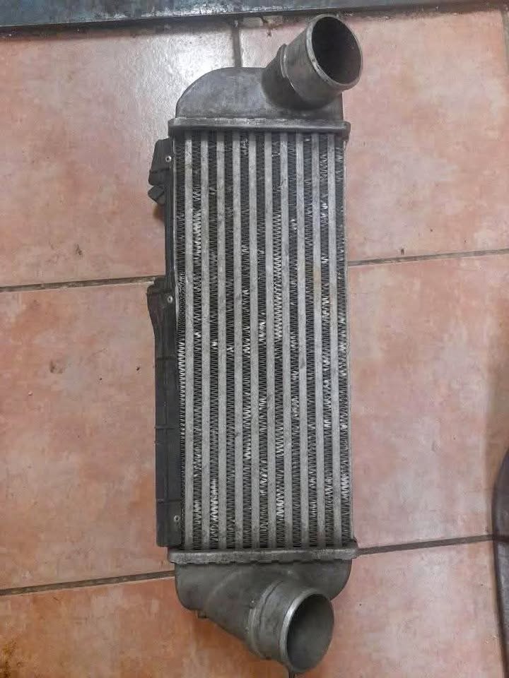 KIA SPORTAGE INTERCOOLER - Private Seller KIA SPORTAGE INTERCOOLER - Private Seller