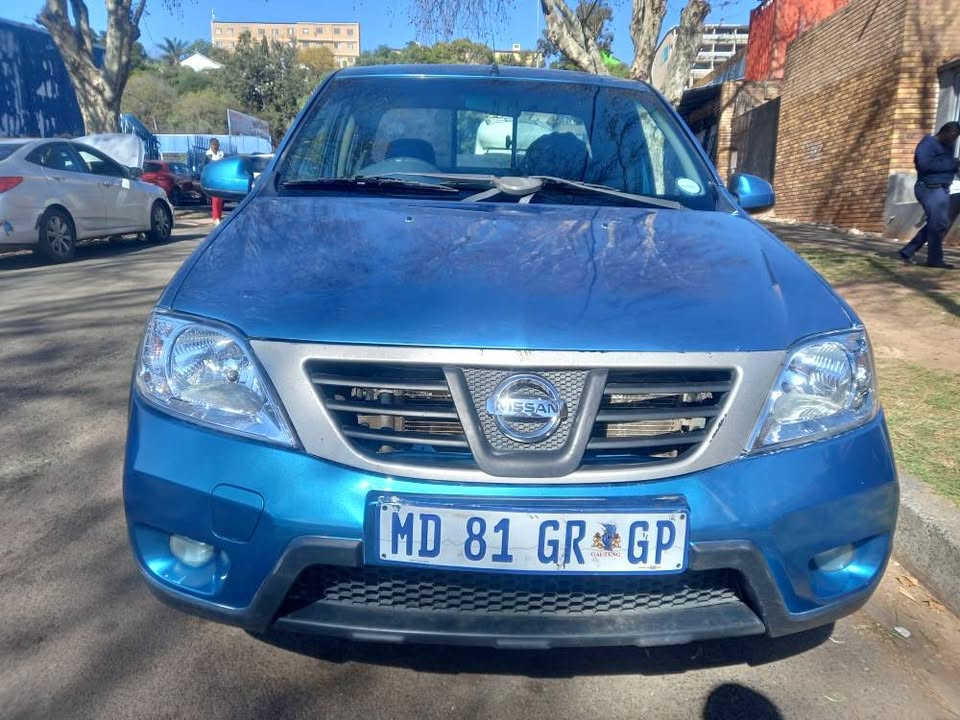 2010 NISSAN NP200 1.6 Sport Petrol, Manual, Blue, 87000kms,