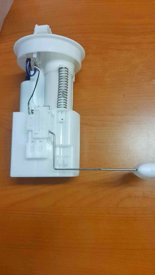 NISSAN TIIDA 1,61,8 FUEL PUMP WITH GUAGE. 2006 TO 2012 YEAR MODEL. BRAND NEW. FOR VARIOUS OTHER CARS - Private Seller