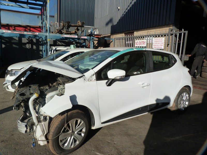 Renault ClioIV 900T TCe Authentique Manual White - 2018 STRIPPING FOR SPARES - Private Seller
