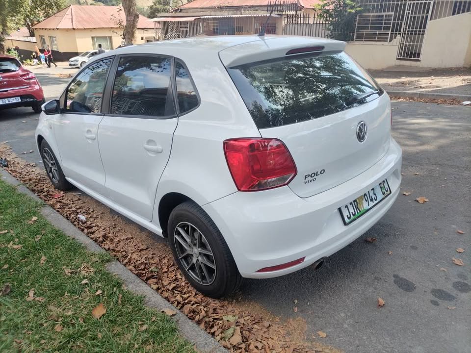 2018 Polo Vivo 1.4 hatchback