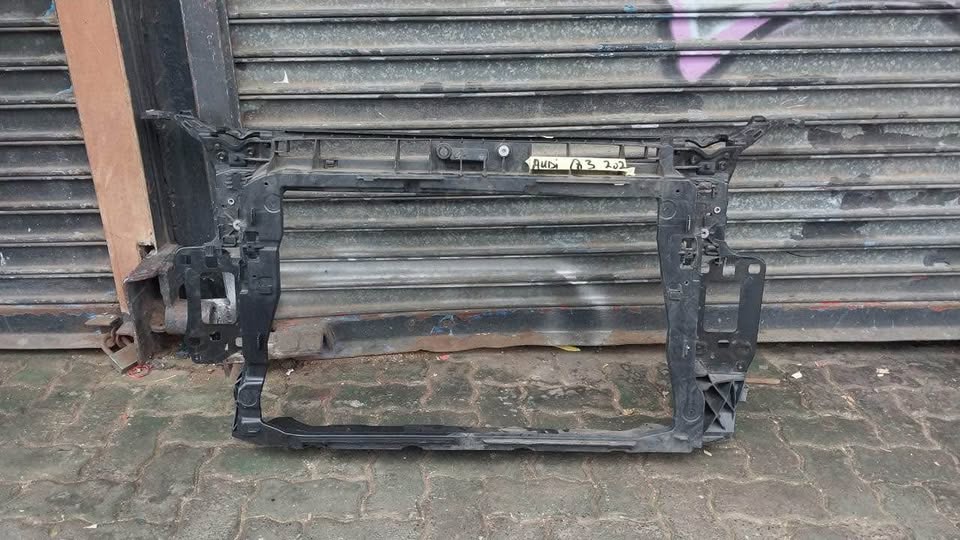 Audi Q3 cradle - Private Seller