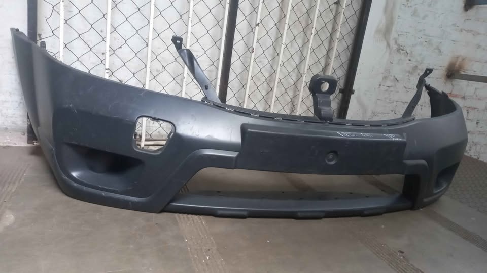 Nissan NP200 FRONT BUMPER - Private Seller