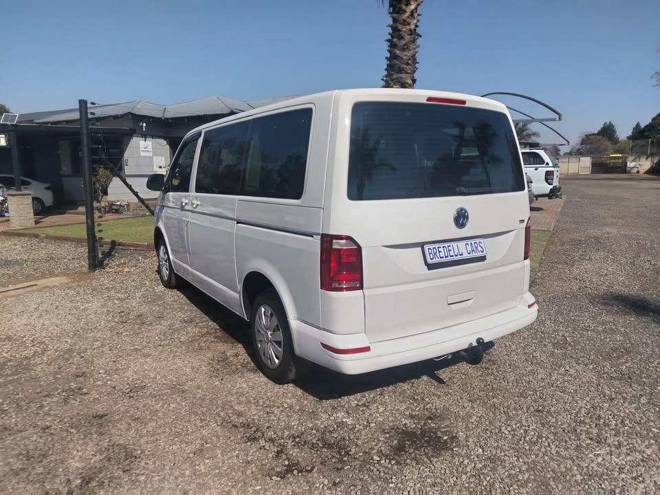 2017 Volkswagen Kombi T6 2.0 TDi Trendline 8-seater