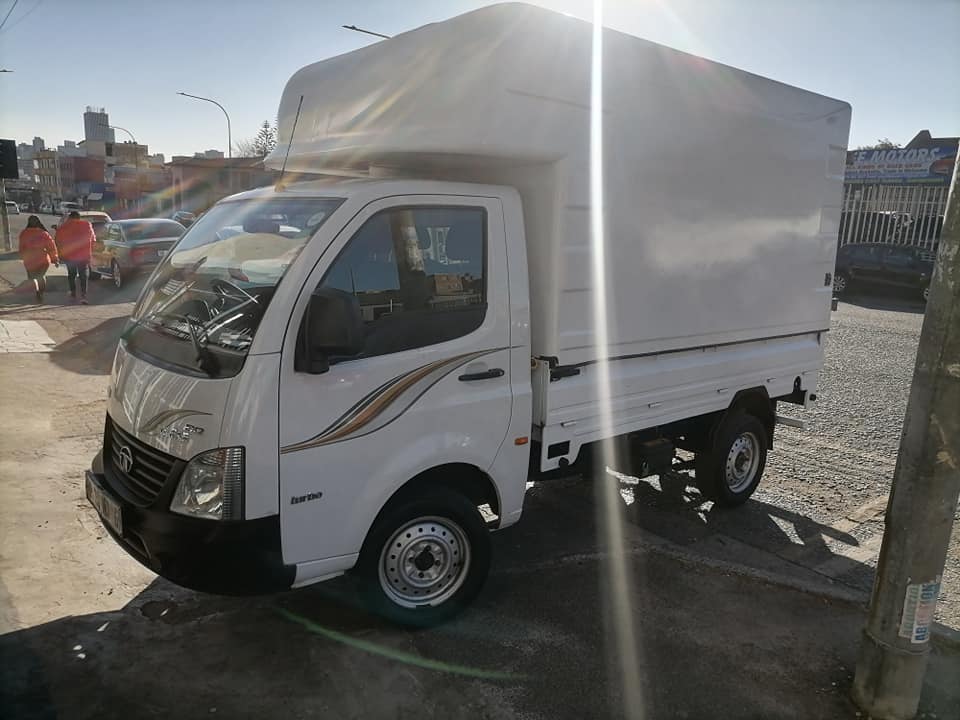 2019 TATA Super ace 1.6 Ex2 Turbo Bakkie with a Canopy