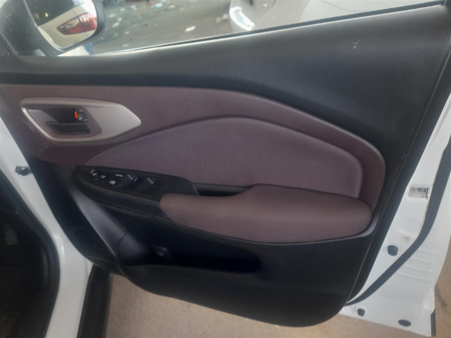 Pre-owned 2024 Toyota Starlet Cross 1.5 Engine